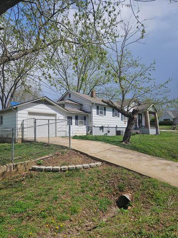 601 N Harris Street, Willow Springs, MO 65793