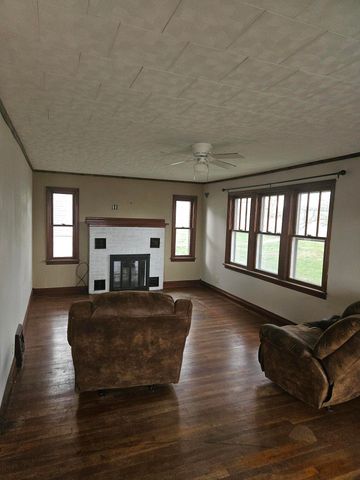 601 N Harris Street, Willow Springs, MO 65793