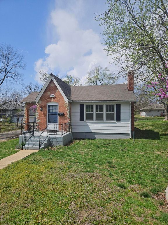 601 N Harris Street, Willow Springs, MO 65793