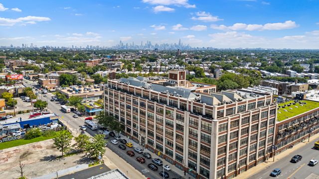 3963 W Belmont Avenue 109, Chicago, IL 60618
