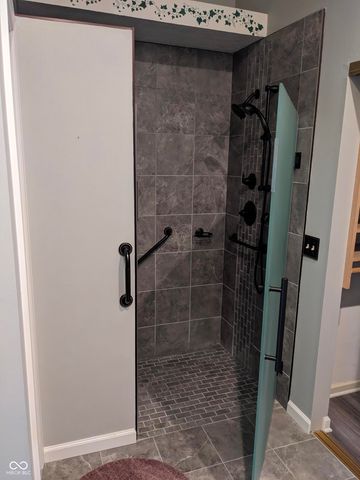 17903 Tallgrass Court, Noblesville, IN 46062