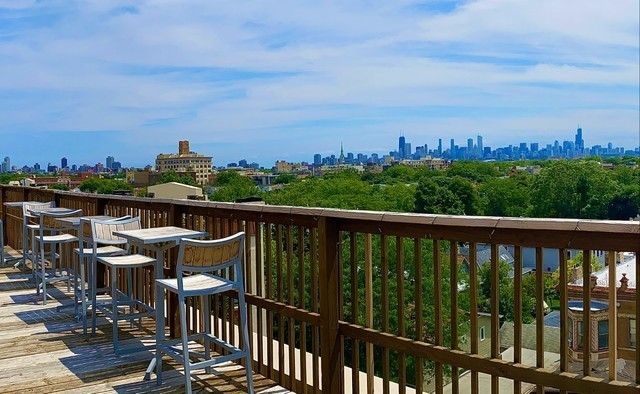 1800 W ROSCOE Street 520, Chicago, IL 60657