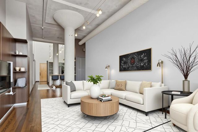 1800 W ROSCOE Street 520, Chicago, IL 60657