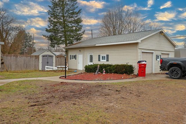 167 S Division Street, Hesperia Vlg, MI 49421