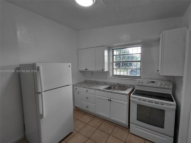 7051 NW 21st Ave, Miami, FL 33147