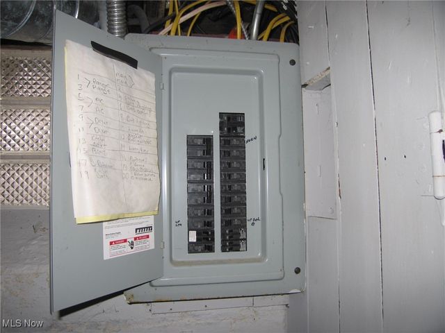 1375 Winston, South Euclid, OH 44121