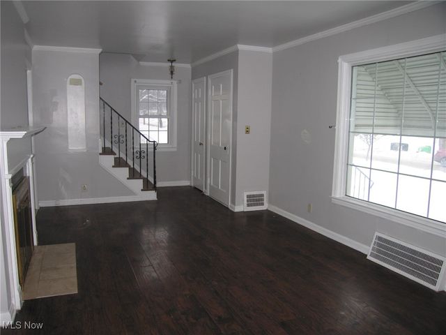 1375 Winston, South Euclid, OH 44121