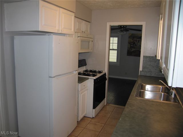 1375 Winston, South Euclid, OH 44121