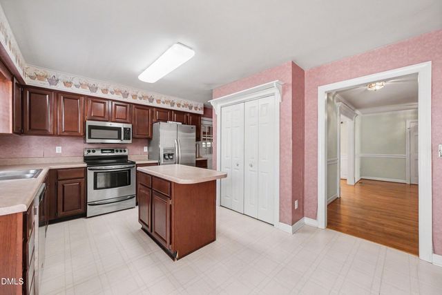 104 Light Falls Drive, Wake Forest, NC 27587