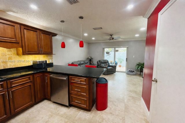 13890 SW 64th St, Miami, FL 33183