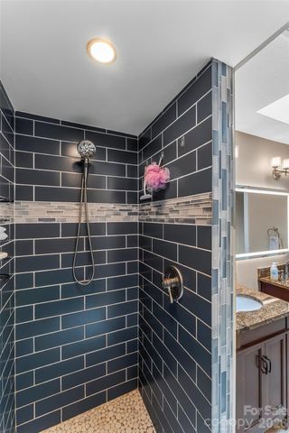 96 Longview Road, Asheville, NC 28806