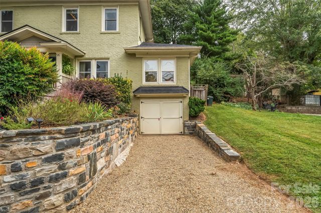 96 Longview Road, Asheville, NC 28806