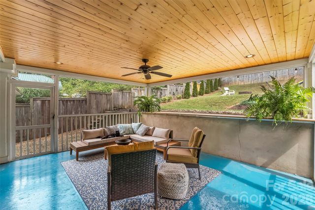 96 Longview Road, Asheville, NC 28806