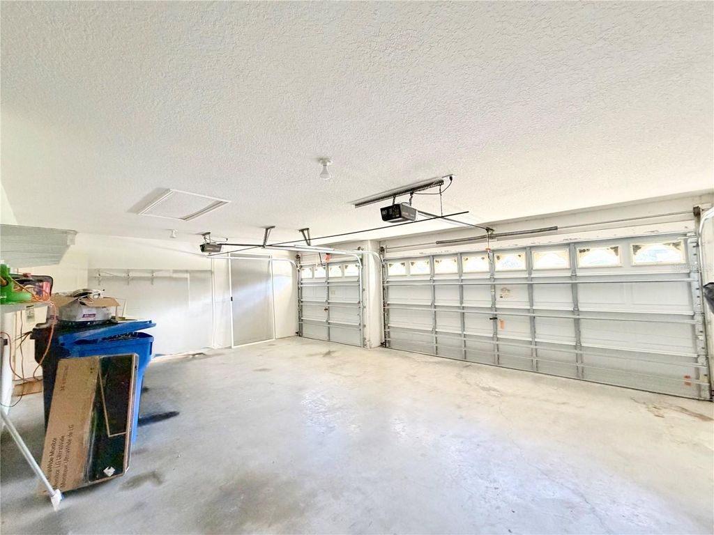 Image 34 of property listing at 14606 CORAL BERRY DRIVE, Tampa, FL 33626
