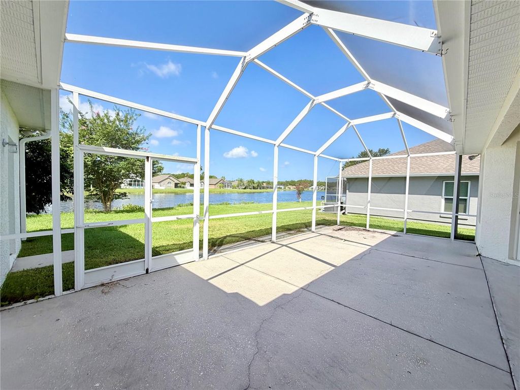 Image 39 of property listing at 14606 CORAL BERRY DRIVE, Tampa, FL 33626