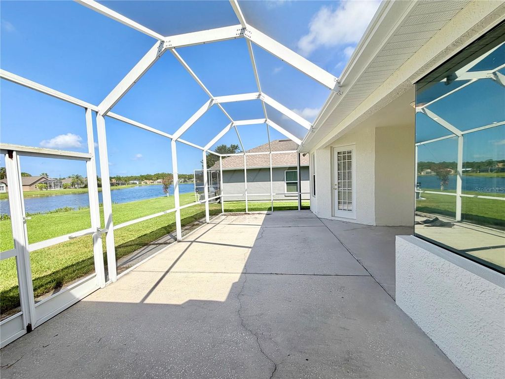 Image 40 of property listing at 14606 CORAL BERRY DRIVE, Tampa, FL 33626