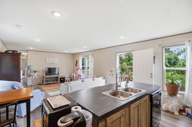 1411 Union Hill Rd, Goodlettsville, TN 37072