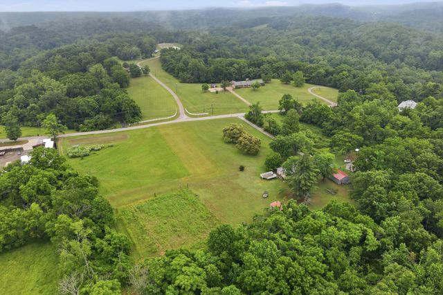 1411 Union Hill Rd, Goodlettsville, TN 37072