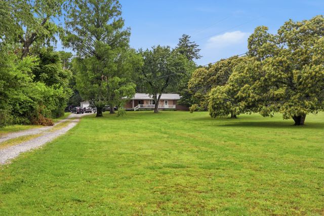 1411 Union Hill Rd, Goodlettsville, TN 37072