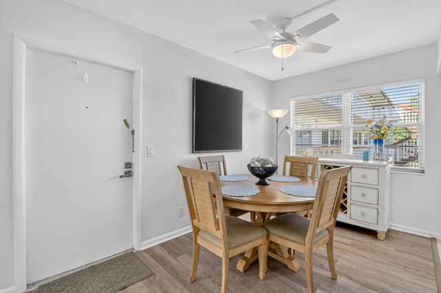 150 Mansfield D 150, Boca Raton, FL 33434