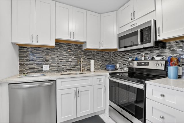 150 Mansfield D 150, Boca Raton, FL 33434