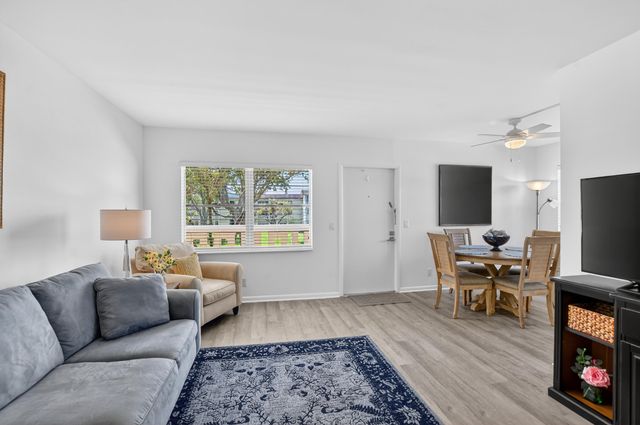 150 Mansfield D 150, Boca Raton, FL 33434