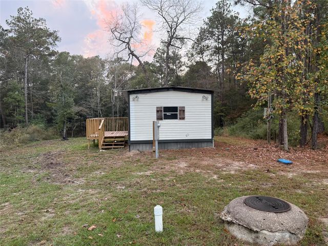 279 White Oak Circle, Trinity, TX 75862