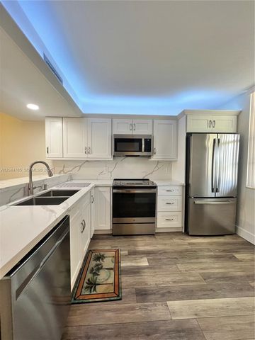 1705 Whitehall Dr 403, Davie, FL 33324