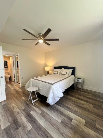 1705 Whitehall Dr 403, Davie, FL 33324