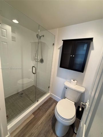 1705 Whitehall Dr 403, Davie, FL 33324