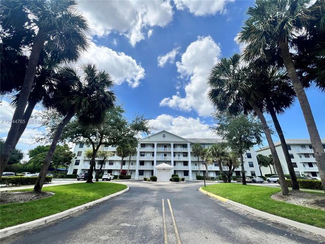 1705 Whitehall Dr 403, Davie, FL 33324