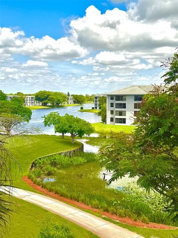 1705 Whitehall Dr 403, Davie, FL 33324