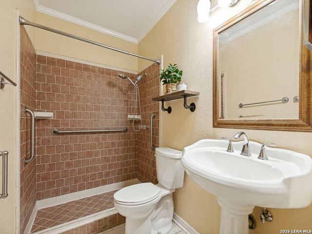 1503 W Ackard, San Antonio, TX 78224