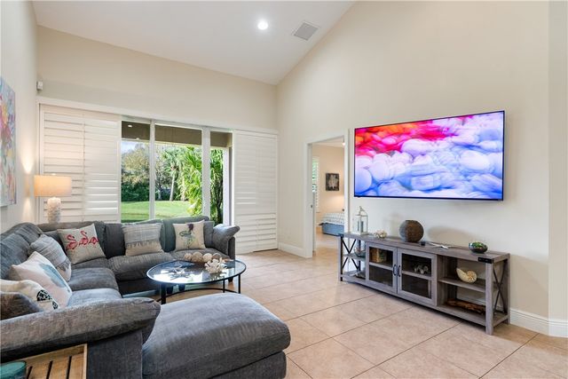 4325 Cross Court, Vero Beach, FL 32967