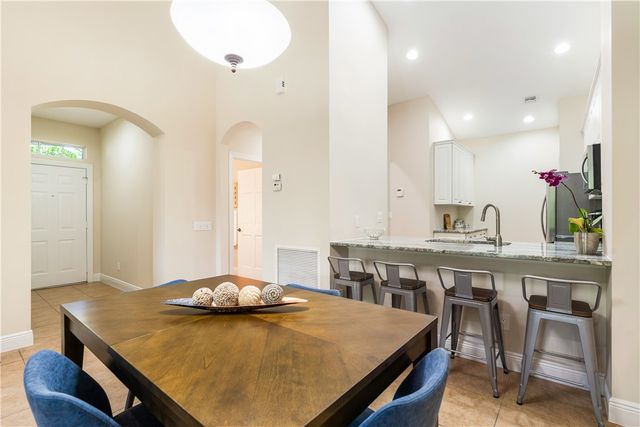 4325 Cross Court, Vero Beach, FL 32967