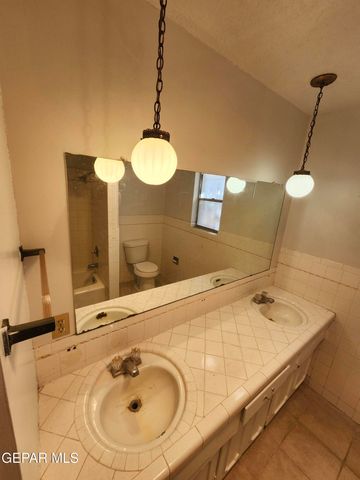 631 Mike Maros Street, Fabens, TX 79838