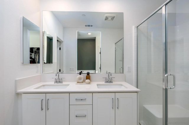 2190 Ocotillo Ln, San Diego, CA 92154