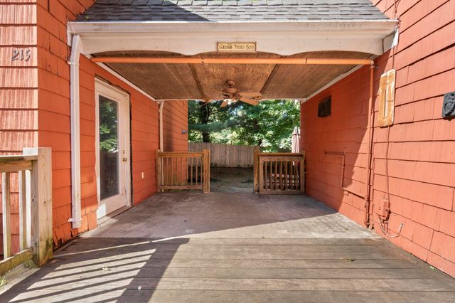 215 Maple Street, East Haven, CT 06512