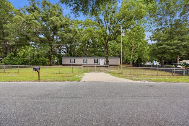 215 SW ALPINE PLACE, High Springs, FL 32643
