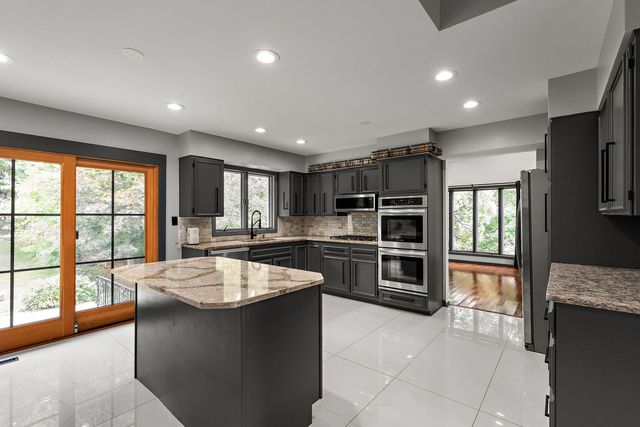 9966 Olcott Avenue, St. John, IN 46373