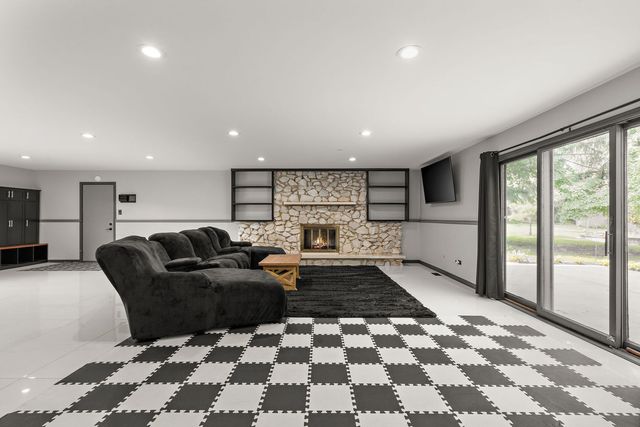 9966 Olcott Avenue, St. John, IN 46373