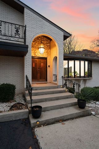 9966 Olcott Avenue, St. John, IN 46373