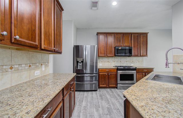 6814 Summer Bridge Lane, Spring, TX 77379