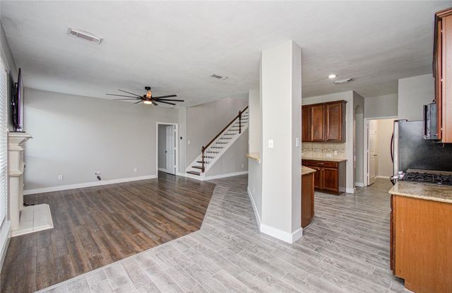 6814 Summer Bridge Lane, Spring, TX 77379