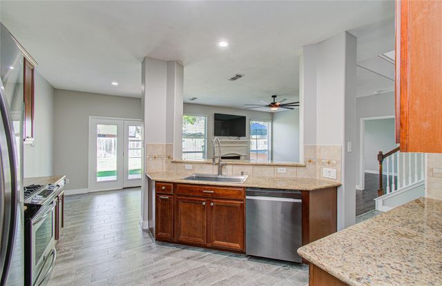 6814 Summer Bridge Lane, Spring, TX 77379