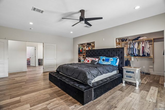 757 CANYON BND, Canyon Lake, TX 78133