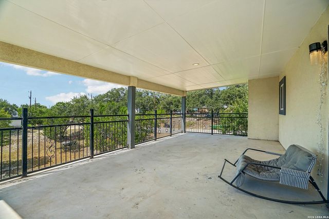 757 CANYON BND, Canyon Lake, TX 78133