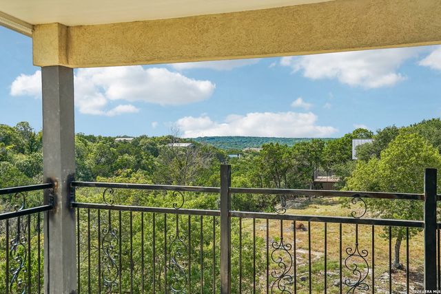 757 CANYON BND, Canyon Lake, TX 78133