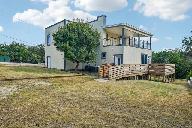 757 CANYON BND, Canyon Lake, TX 78133