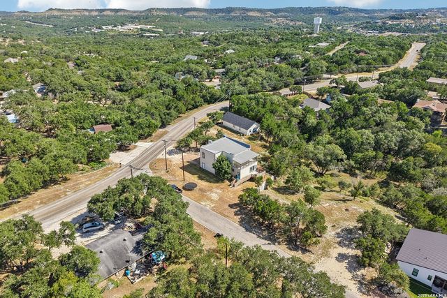 757 CANYON BND, Canyon Lake, TX 78133